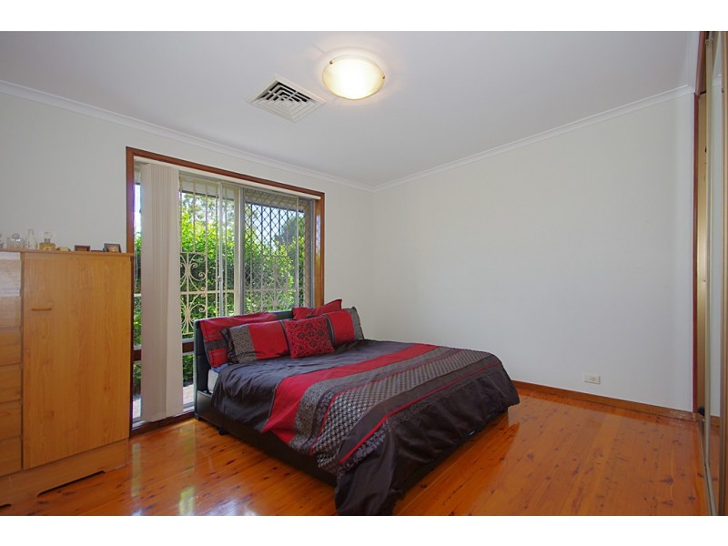 17 Orana Place, Greenacre NSW 2190