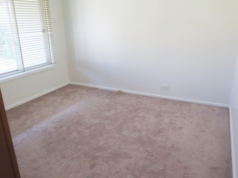 1 Merrett Crescent, Greenacre NSW 2190