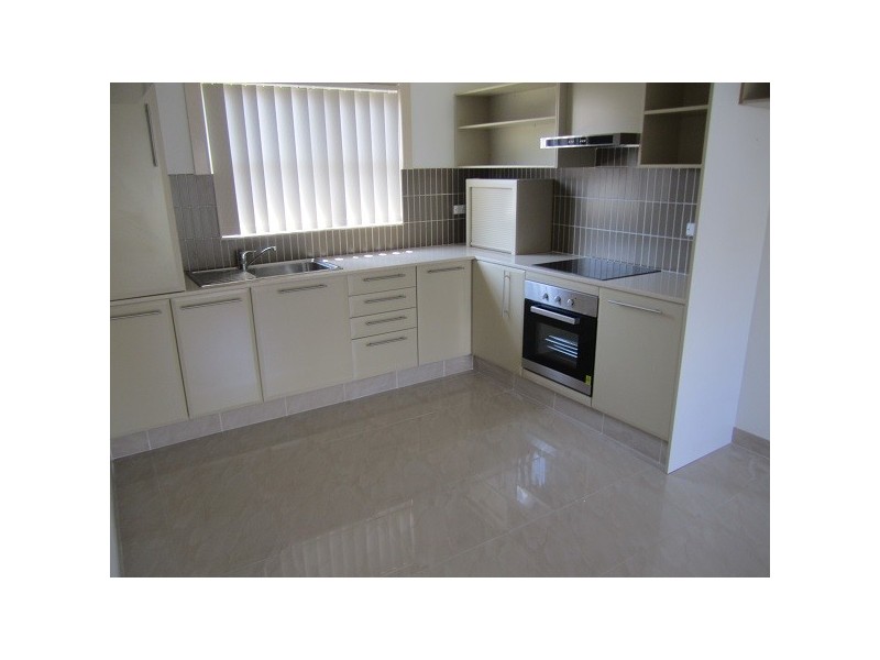 8 David Street, Greenacre NSW 2190