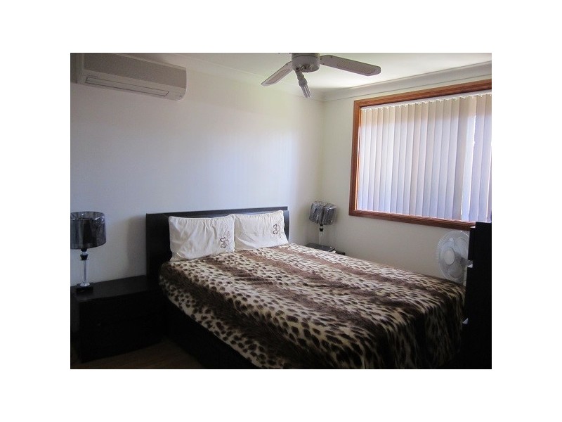 48 Kendall Dr, Casula NSW 2170