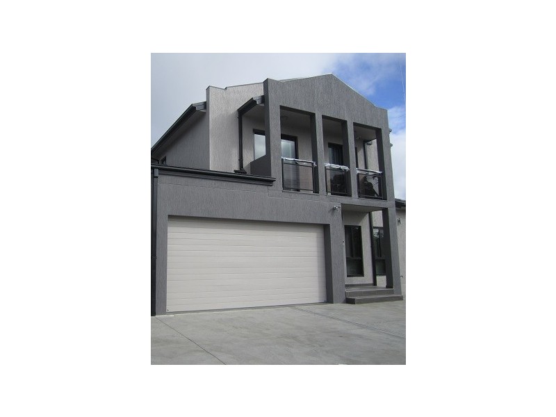 94 Roberts Rd, Greenacre NSW 2190