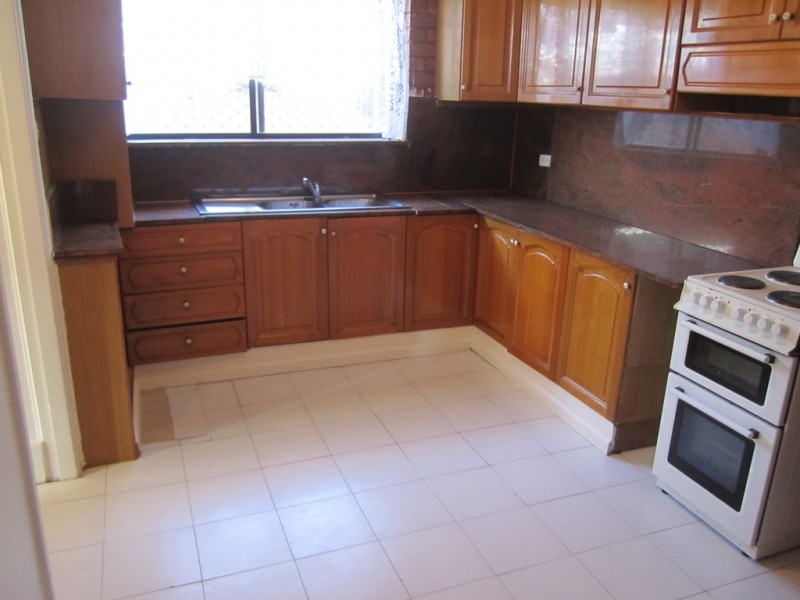 23A larien crescent, Birrong NSW 2143