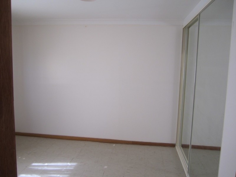 23A larien crescent, Birrong NSW 2143