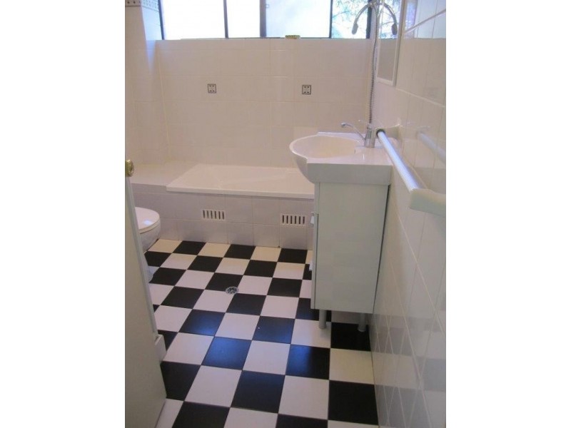 15/1-5 Dudley Ave, Bankstown NSW 2200