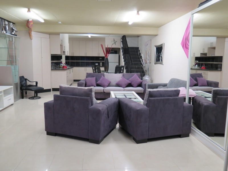 23 Caroline Cres, Georges Hall NSW 2198