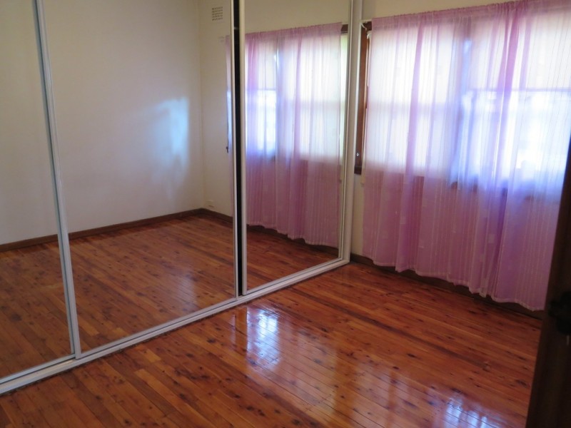 85 maiden street, Greenacre NSW 2190