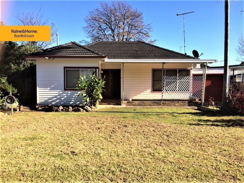 11 Lewis Street, Bradbury NSW 2560