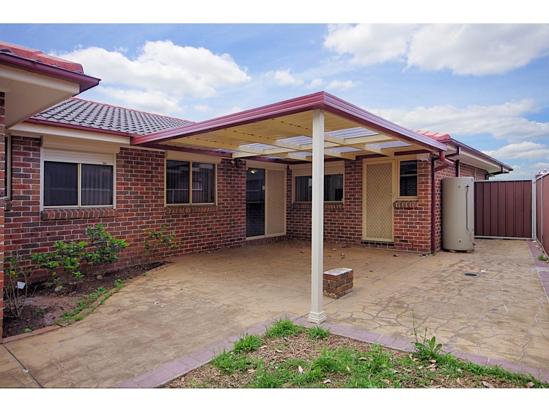 48 Kendall Drive, Casula NSW 2170