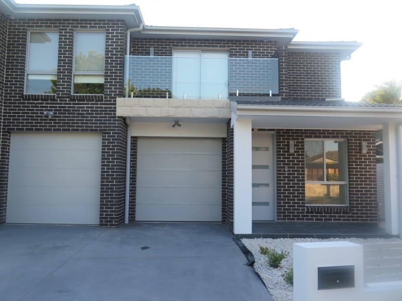 10 wewak road, Holsworthy NSW 2173