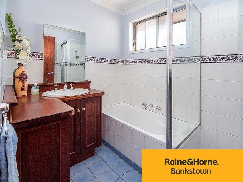 130 Bardia Pararde, Holsworthy NSW 2173