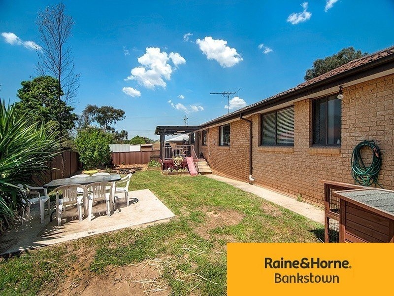 130 Bardia Pararde, Holsworthy NSW 2173