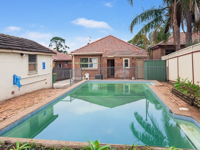 29 Carrisbrook Avenue, Punchbowl NSW 2196