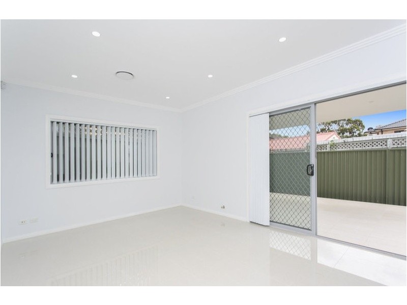 18 Mahnken ave, Revesby NSW 2212