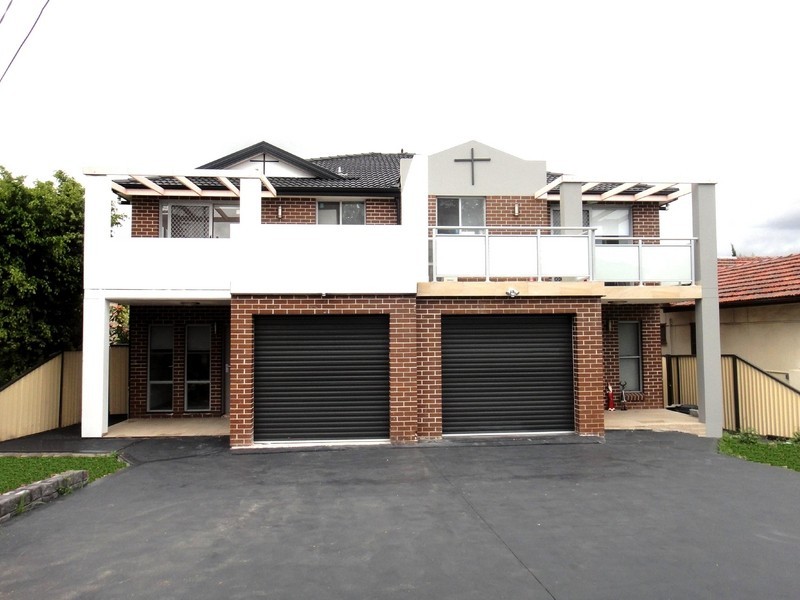 10a hewitt street, Greenacre NSW 2190