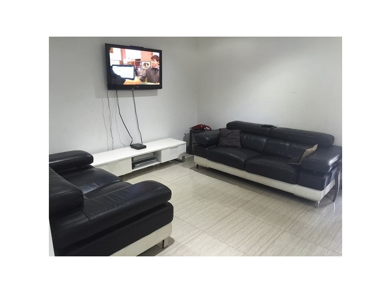 10a hewitt street, Greenacre NSW 2190