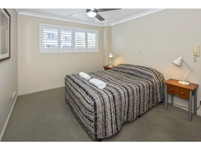 108/392 Marine Parade, Labrador QLD 4215