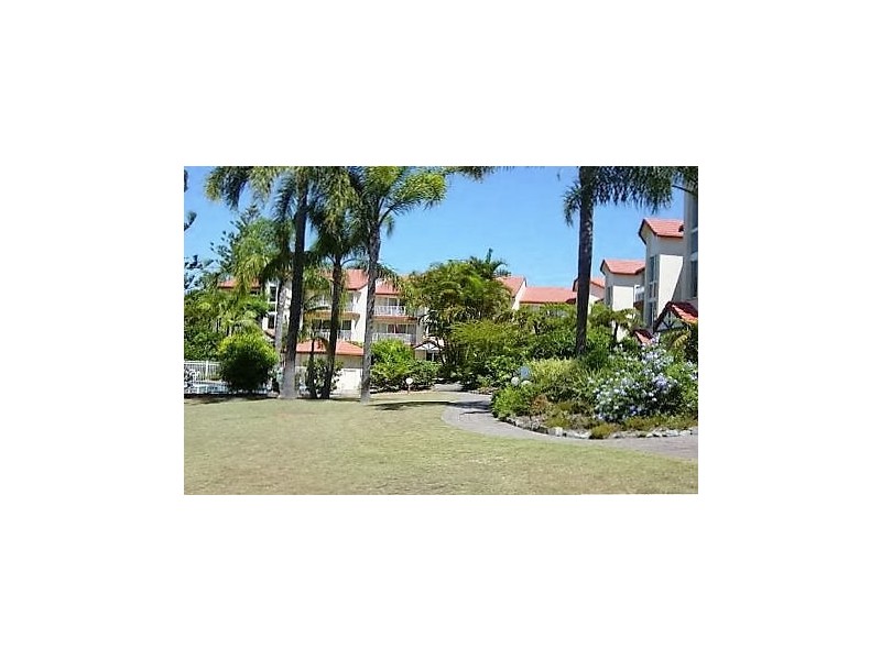 35/37 Bayview Street, Runaway Bay QLD 4216