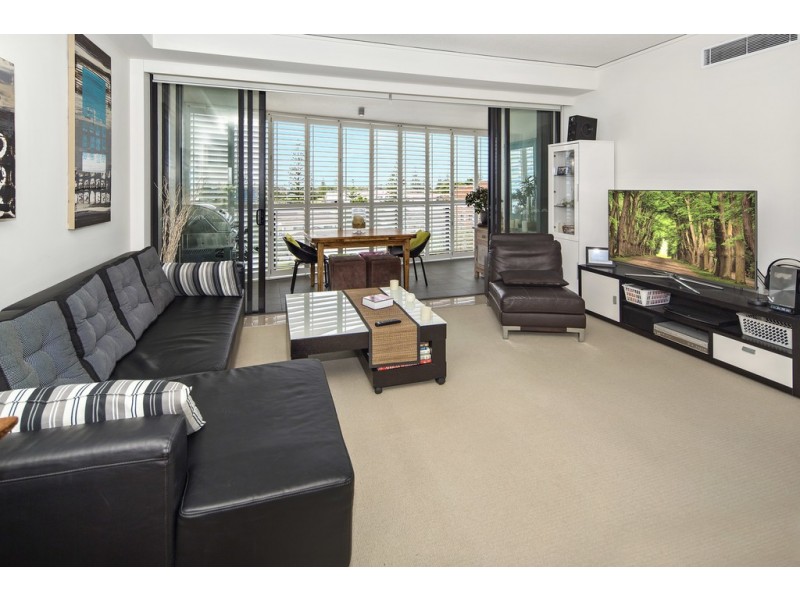 506/22 Surf Parade, Broadbeach QLD 4218
