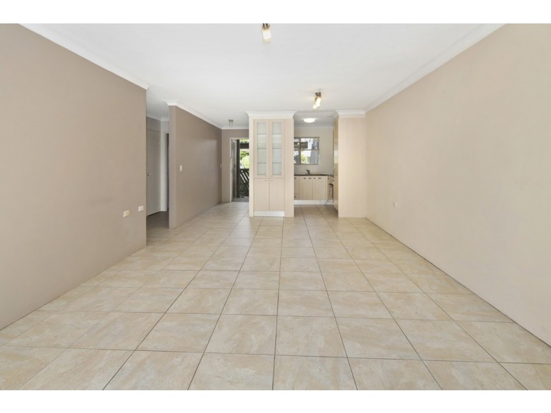 7/164 High Street, Southport QLD 4215