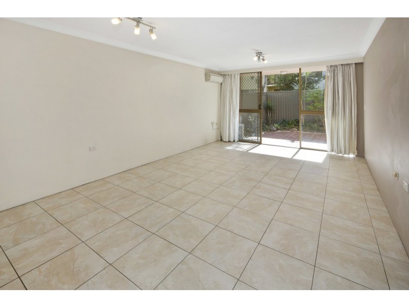 7/164 High Street, Southport QLD 4215