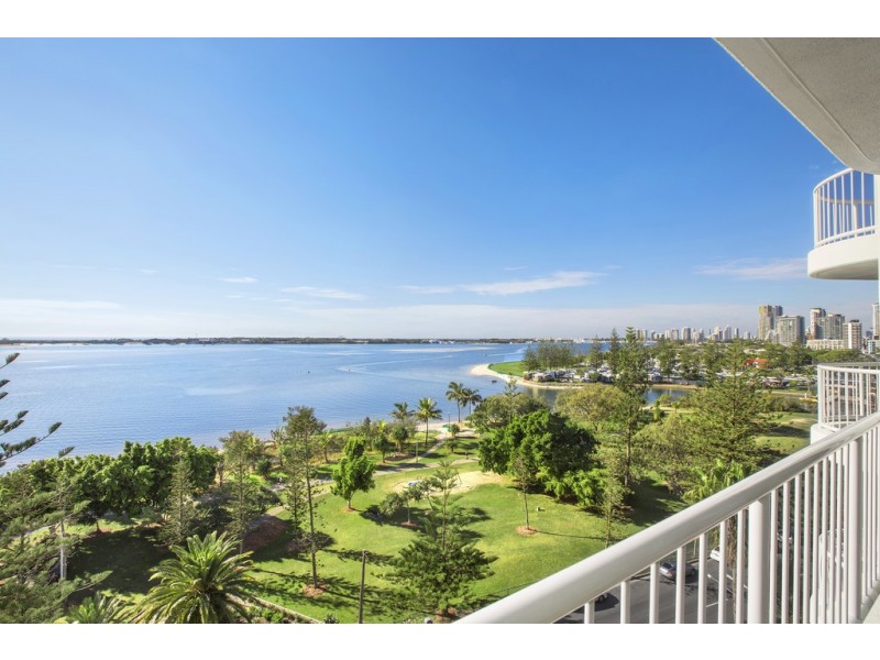806/182-192 Marine Parade, Labrador QLD 4215