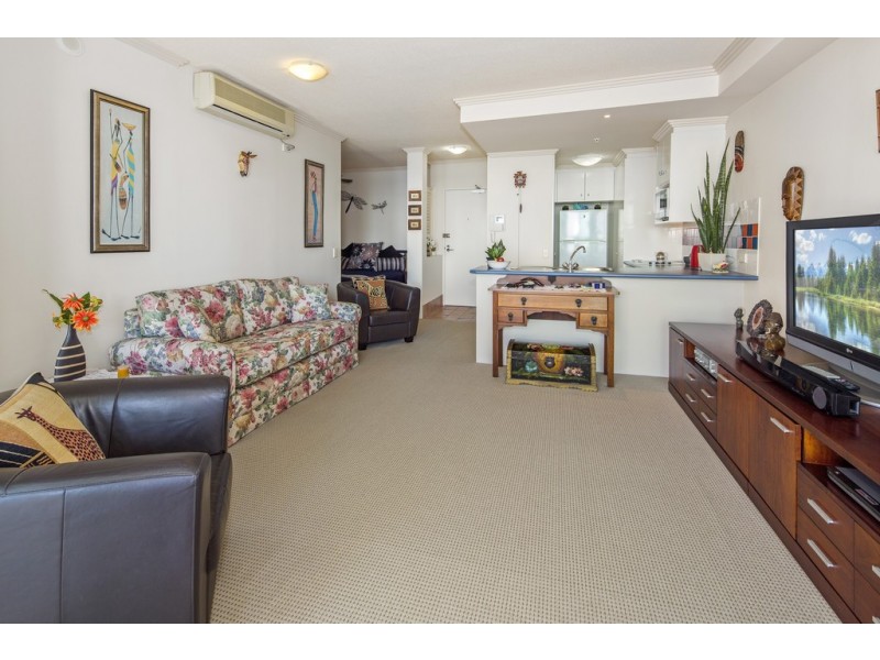 806/182-192 Marine Parade, Labrador QLD 4215