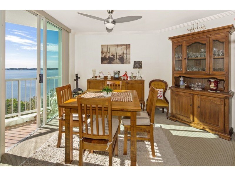 806/182-192 Marine Parade, Labrador QLD 4215