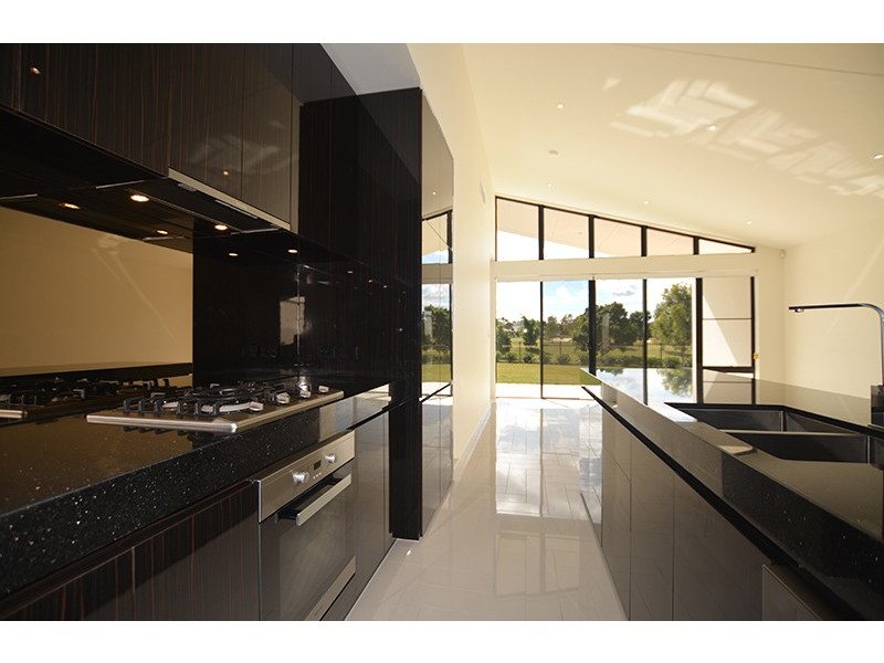 2329 Meliah Close, Sanctuary Cove QLD 4212