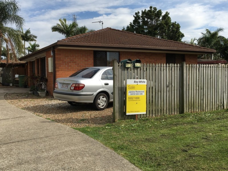1/3 Elm Court, Labrador QLD 4215