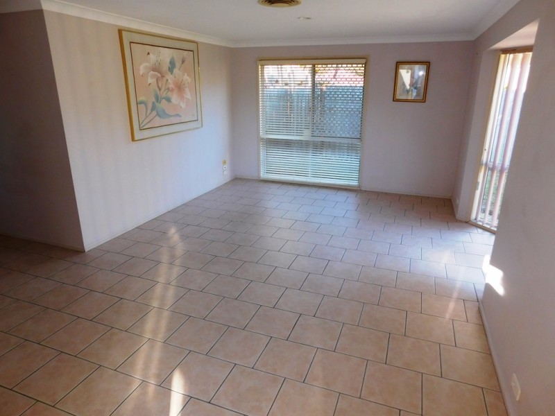 2/13 Riccarton Place, Labrador QLD 4215