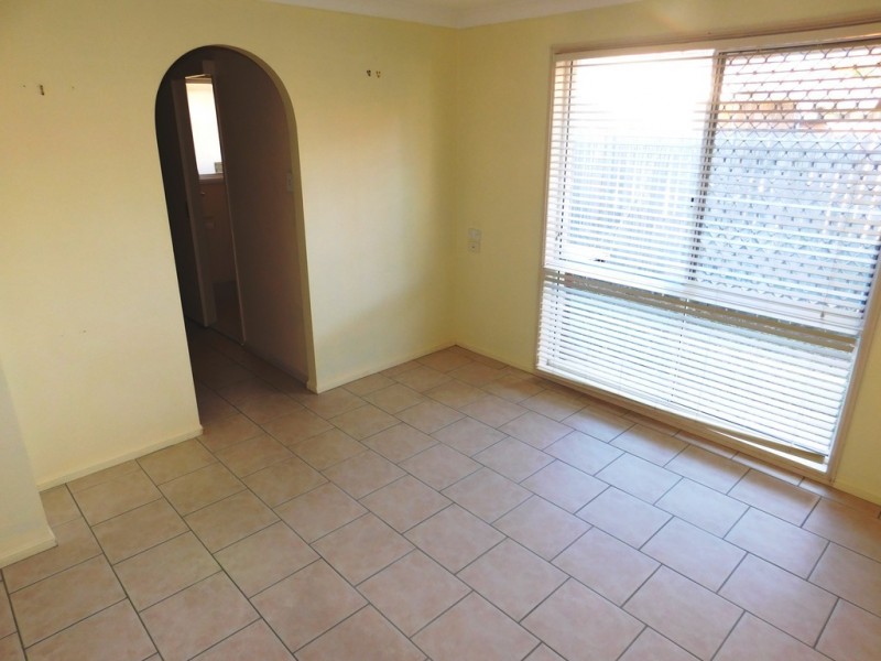 2/13 Riccarton Place, Labrador QLD 4215