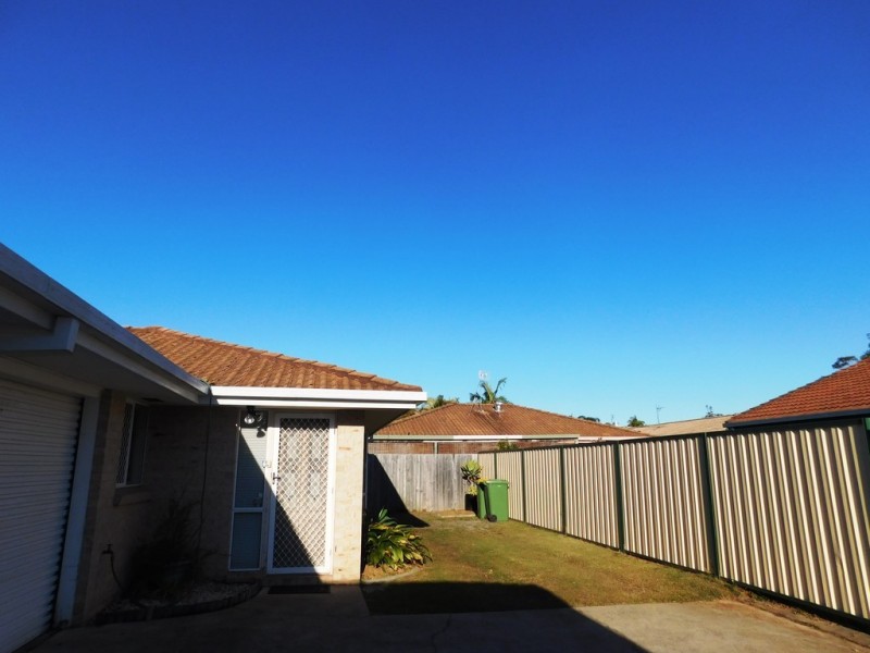 2/13 Riccarton Place, Labrador QLD 4215