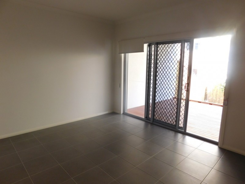 10/37 Azure Way, Hope Island QLD 4212