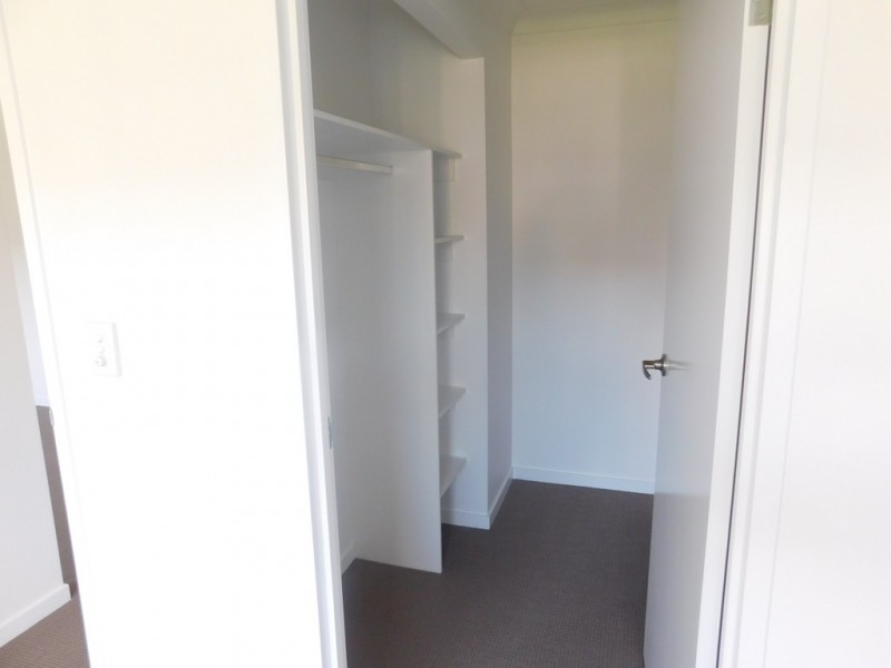 10/14-16 Proud Street, Labrador QLD 4215