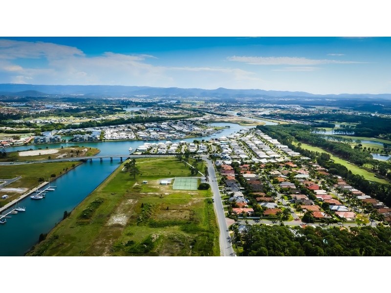 23-31 Sickle Avenue, Hope Island QLD 4212