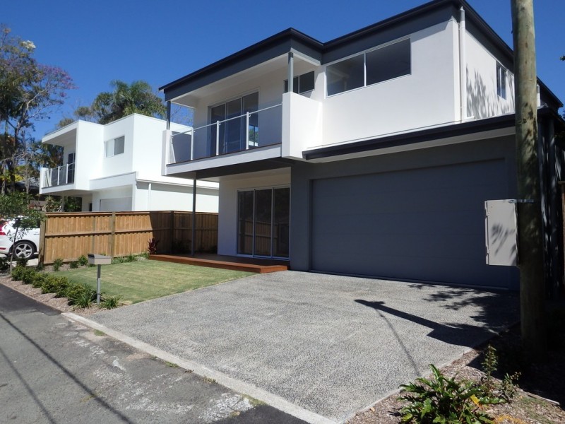10/2 Fitch Lane, Labrador QLD 4215