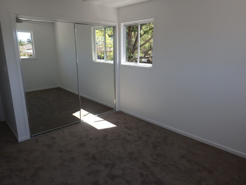 10/2 Fitch Lane, Labrador QLD 4215