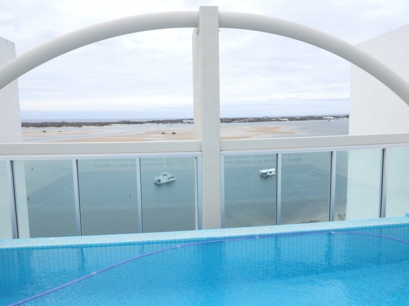 33/242 Marine Parade, Labrador QLD 4215