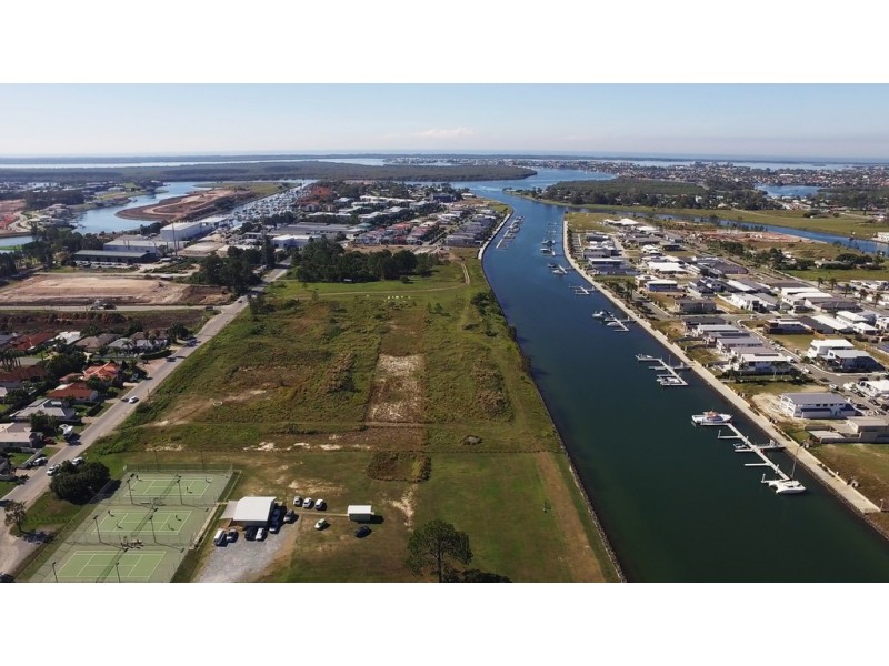 23-31 Sickle Avenue, Hope Island QLD 4212