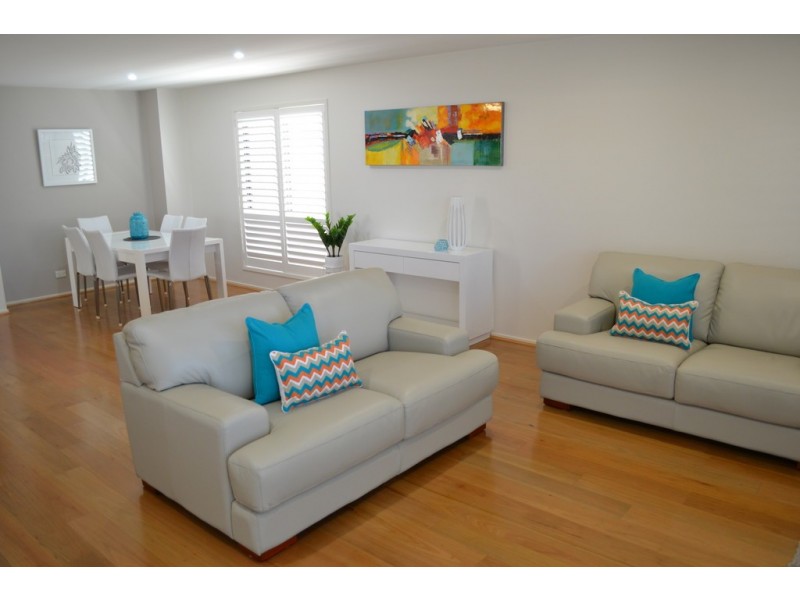 4 La Savina Drive, Coombabah QLD 4216