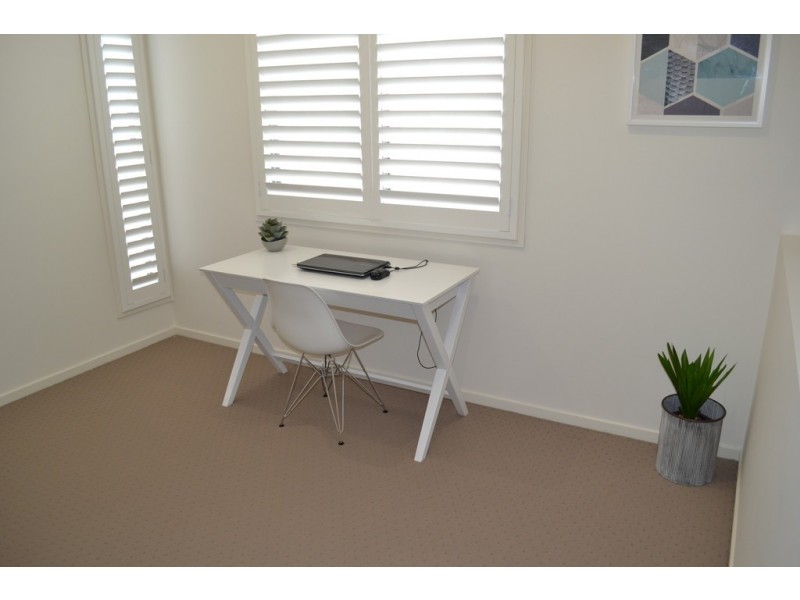 4 La Savina Drive, Coombabah QLD 4216