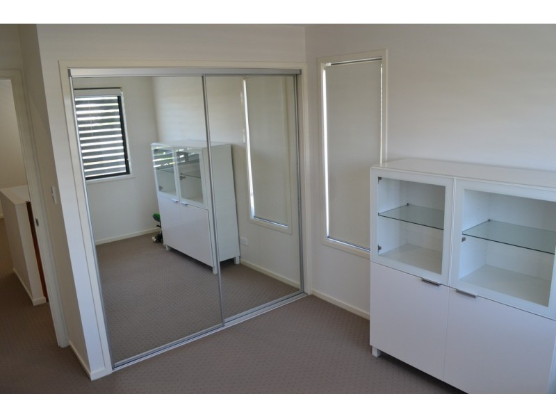 4 La Savina Drive, Coombabah QLD 4216