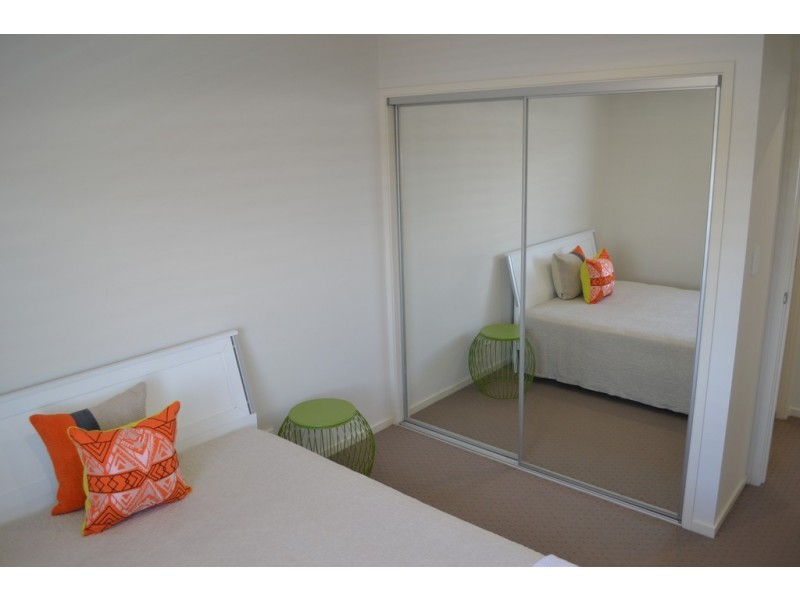 4 La Savina Drive, Coombabah QLD 4216