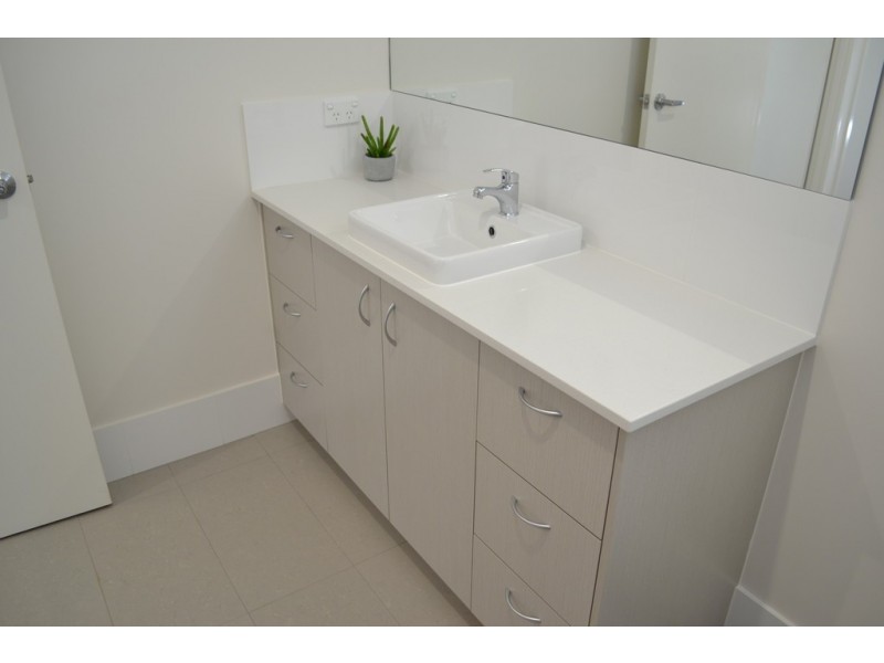 4 La Savina Drive, Coombabah QLD 4216