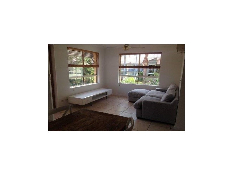 4/89 Bayview Street, Runaway Bay QLD 4216