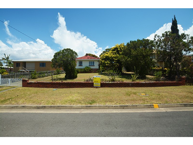 32 Echlin Street, Labrador QLD 4215