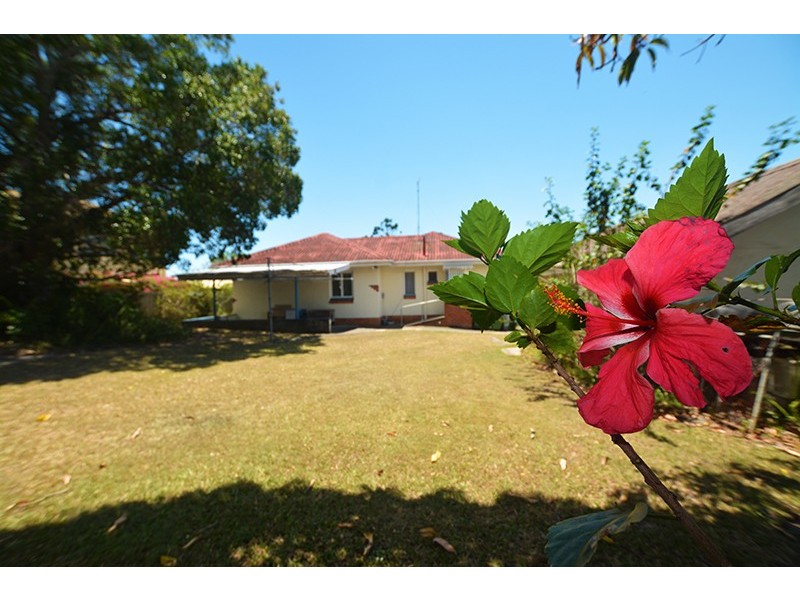 32 Echlin Street, Labrador QLD 4215