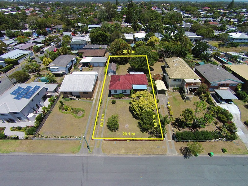 32 Echlin Street, Labrador QLD 4215