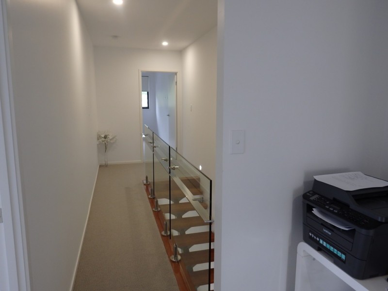 1/9 Clinton Street, Labrador QLD 4215