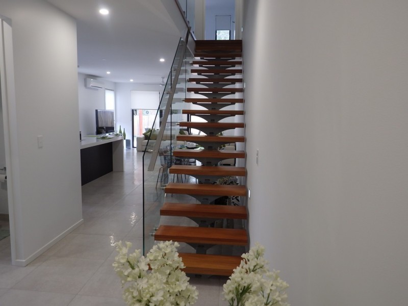 1/9 Clinton Street, Labrador QLD 4215